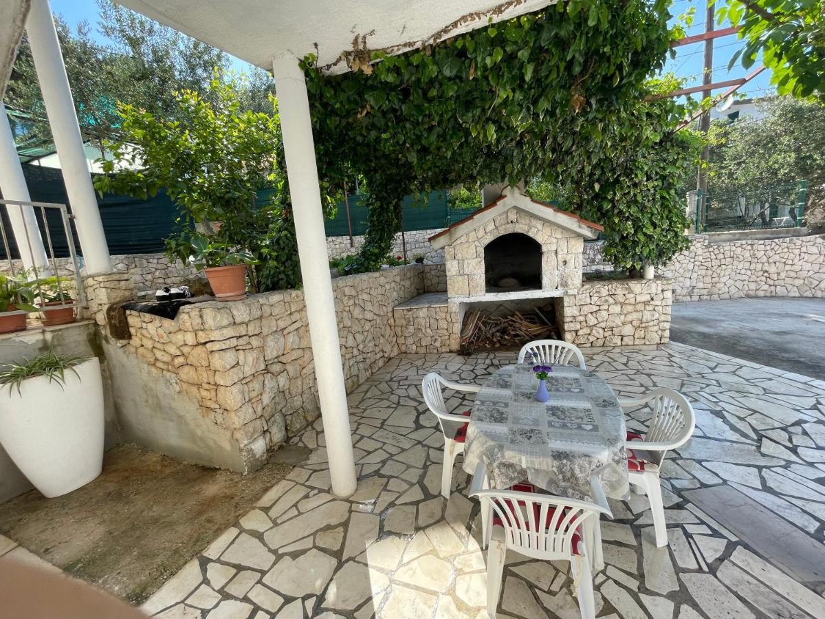 Apartments Marko Trogir Exterior photo